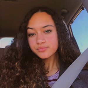 Meet your Posher, Gabrielle